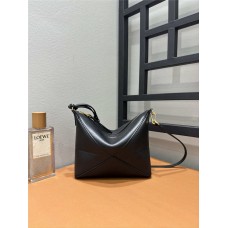 Loewe Puzzle Fold Pouch 尺寸:23*6.5*15.5cm 2025 new 