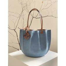 Loewe Shell  size: 28*27*12cm 2025 new 