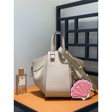 Loewe Hammock bag size: 29*14*26cm  2025 new 