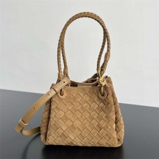 BV intrecciato 796569 Size21X17X16.5cm  2025 new 