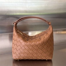 BV Wallace  754443   Size 22x13x9.5cm 2025 new 