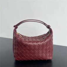 BV Wallace  754443   Size 22x13x9.5cm 2025 new 