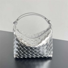 BV Wallace  754443   Size 22x13x9.5cm 2025 new 