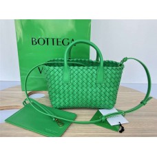 BV Mini Cabat  709464    Size 20x15x12cm  2025 new 