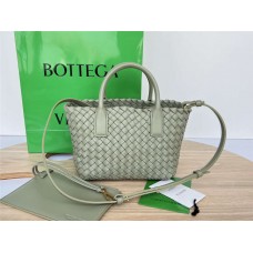 BV Mini Cabat  709464    Size 20x15x12cm  2025 new 