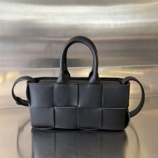 BV 776778 Mini east- west Arco tote   11*22*5.5 cm  2025 new 