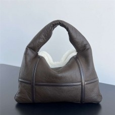 BV Hop 806093  Size 41x20.5x7.5cm 2025 new 
