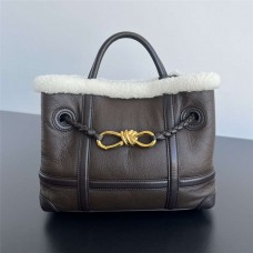 BV Andiamo 806088   Size 25x22x10.5  2025 new 
