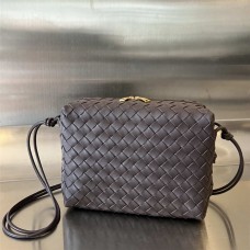 BV 680256   25x18x11 cm 2025 new 