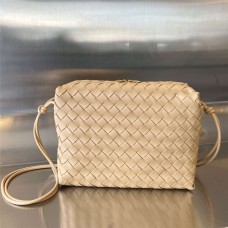 BV 680256   25x18x11 cm 2025 new 