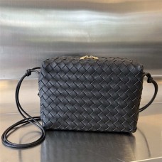 BV 680256   25x18x11 cm 2025 new 