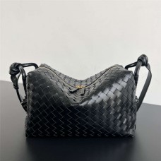 BV Loop 796619  Size 38x18.5x20 cm 2025 new 