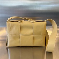 BV 731165  Size 28x18x9cm 2025 new 