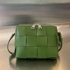 BV 730027  Size 20x15x5cm 2025 new 