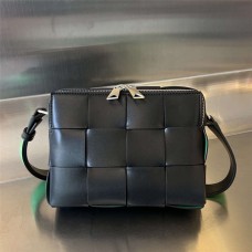 BV 730027  Size 20x15x5cm 2025 new 