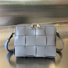 BV 730027  Size 20x15x5cm 2025 new 