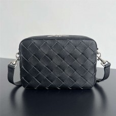 BV  755925  Size 29x19.5x7.5  2025 new 