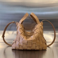 BV 730327   Size 28x21x16.5cm 2025 new 