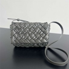 BV  Rumple 787113  Size 21x14x5cm 2025 new 