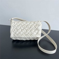 BV  Rumple 787113  Size 21x14x5cm 2025 new 