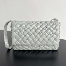 BV  Rumple 776519  Size 30x23x7.5cm 2025 new 