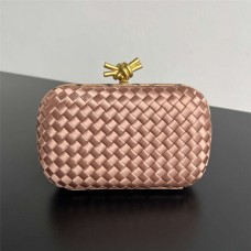 BV Knot  717622  Size 20x12x5.5cm 2025 new 