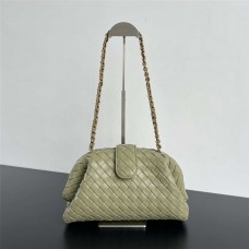 BV Lauren 1980  Size 27x15x8  2025 new 