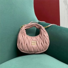 Miumiu hobo Wander Matelassé  Model M010  Size 18x6x12cm 2025 new 