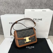Celine TRIOMPHE  18.5 X 14 X 6 cm     Model 188882 2025 new 