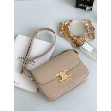 Celine TRIOMPHE medium  22.5 X 16.5 X 7.5 cm   Model 187363 2025 new 