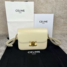 Celine TRIOMPHE medium  22.5 X 16.5 X 7.5 cm   Model 187363 2025 new 