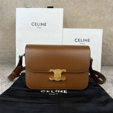 Celine TRIOMPHE medium  22.5 X 16.5 X 7.5 cm   Model 187363 2025 new 