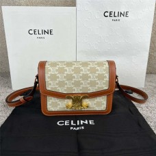 Celine TRIOMPHE 18.5 X 14 X 6 cm    Model 188423 2025 new 