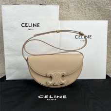 Celine BESACE TRIOMPHE   Size 23x13.5x6   Model: 111233 2025 new 