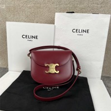 Celine TEEN BESACE TRIOMRHE  Size 18.5x16x6 cm   Model 110413 2025 new 