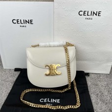 Celine TEEN BESACE TRIOMPHE   Size 19x15x6  cm   Model: 110973 2025 new 