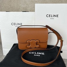 Celine TEEN TRIOMPHE   Size 18.5 x14x8  cm  199233 2025 new 