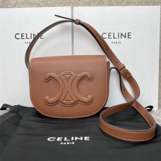 Celine FOLCO CUIR TRIOMPHE   Size: 18.5 X 15 X 7 cm   Model 198263 2025 new 