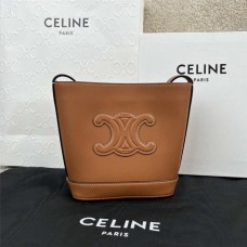 Celine CUIR TRIOMPHE  Size 19.5x16x7  cm ， Model: ：10L433 2025 new 