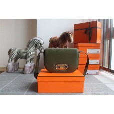 Celine MAILLON TRIOMPHE  medium  23 X 19 X 6 cm   Model 193123 2025 new 