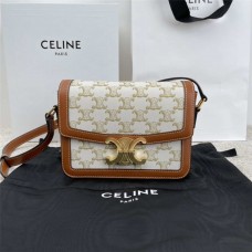 Celine TEEN TRIOMPHE  18.5 X 14 X 6 cm   Model 188882 2025 new 
