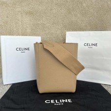 Celine SANGLE BUCKET Small  18 X 25 X 12  cm    Model 189303 2025 new 