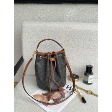Celine CLARA 20X24X20 cm   Model 116882 2025 new 