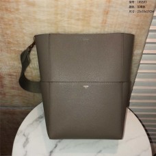 Celine SANGLE BUCKET   Size: 23 X 33 X 17 cm   Model 189593  2025 new 