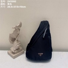 Prada Re-Nylon   Model: 2VZ092   37.5cm x 26.5cm 2025 new 