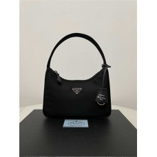 Prada hobo  Model: 1NE515    Size: 23×17×6cm 2025 new 