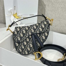 Dior Saddle   Size: 19×16×5cm 2025 new 
