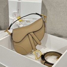 Dior Saddle   Size: 19×16×5cm 2025 new 