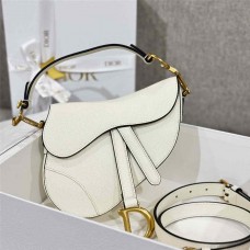 Dior Saddle   Size: 19×16×5cm 2025 new 