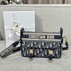 Dior Metis   Size: 23*15*8cm 2025 new 